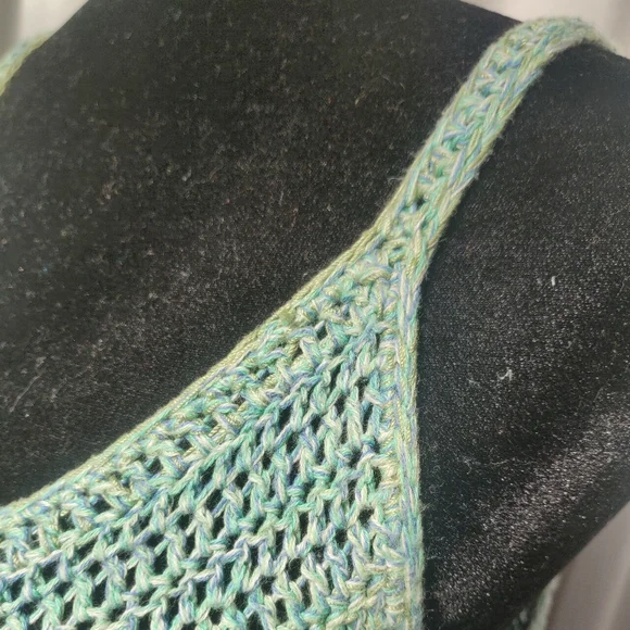 Hand Made Hanky Tank - Picture 3 of 5